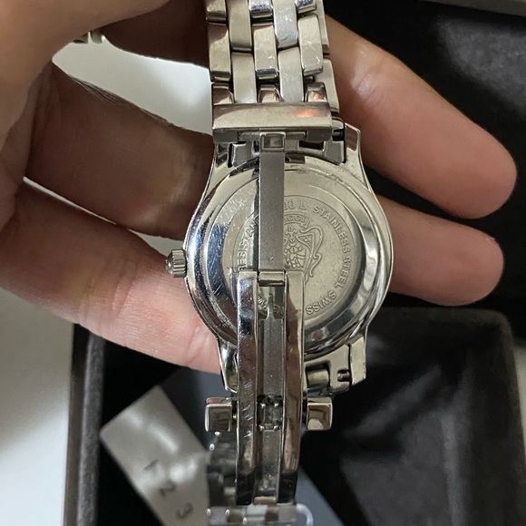 Gucci Ladies Chrono watch - Picture 6 of 8